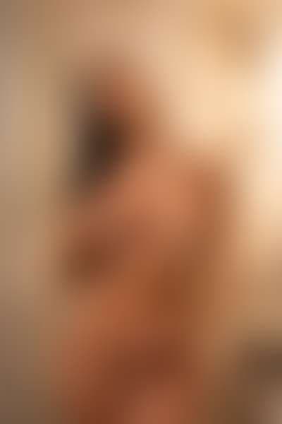 Natalie photo 3
