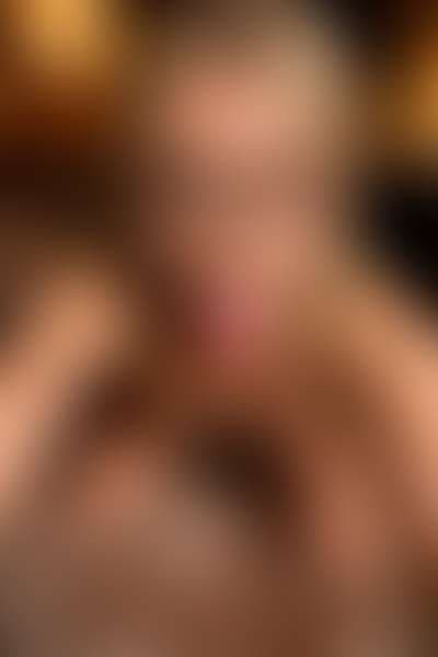 Ella gallery 1