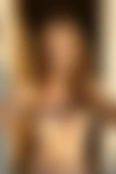 Debbie gallery 1