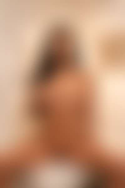 Natalie photo 4