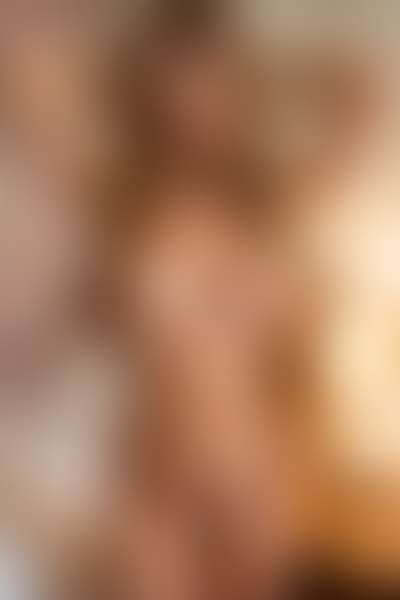 Olivia photo 4