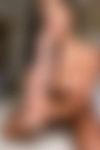 Natalie photo 1